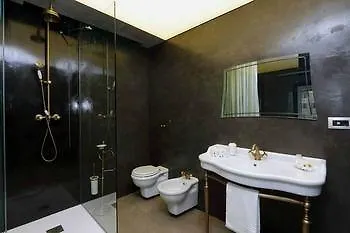 Otel Mama's 2*